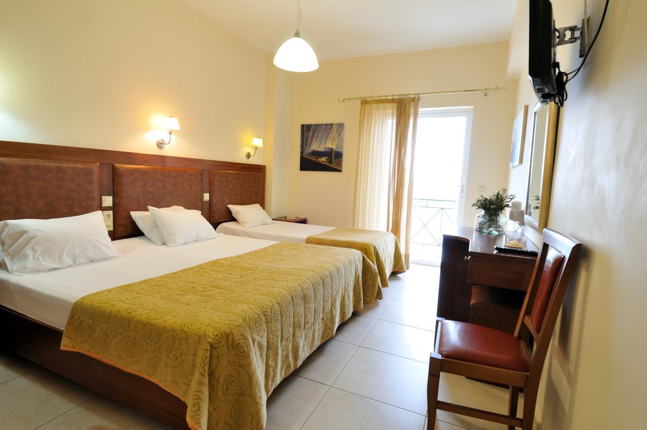 Aparthotel Artina Marathópolis Zewnętrze zdjęcie