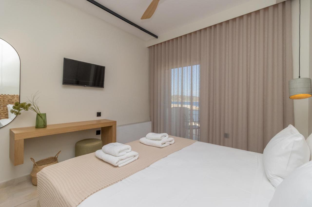 Aparthotel Artina Marathópolis Zewnętrze zdjęcie