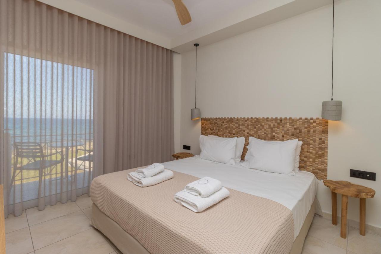 Aparthotel Artina Marathópolis Zewnętrze zdjęcie