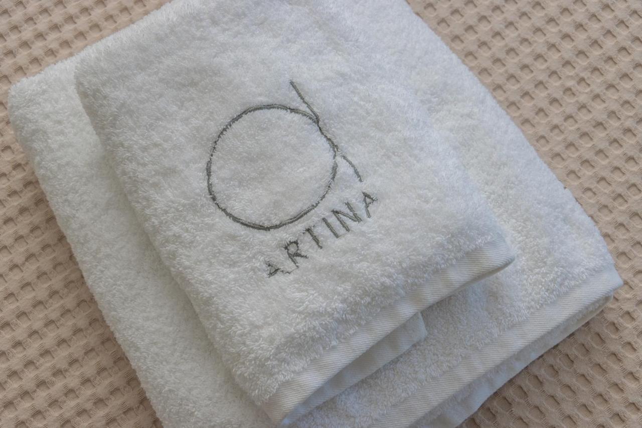 Aparthotel Artina Marathópolis Zewnętrze zdjęcie