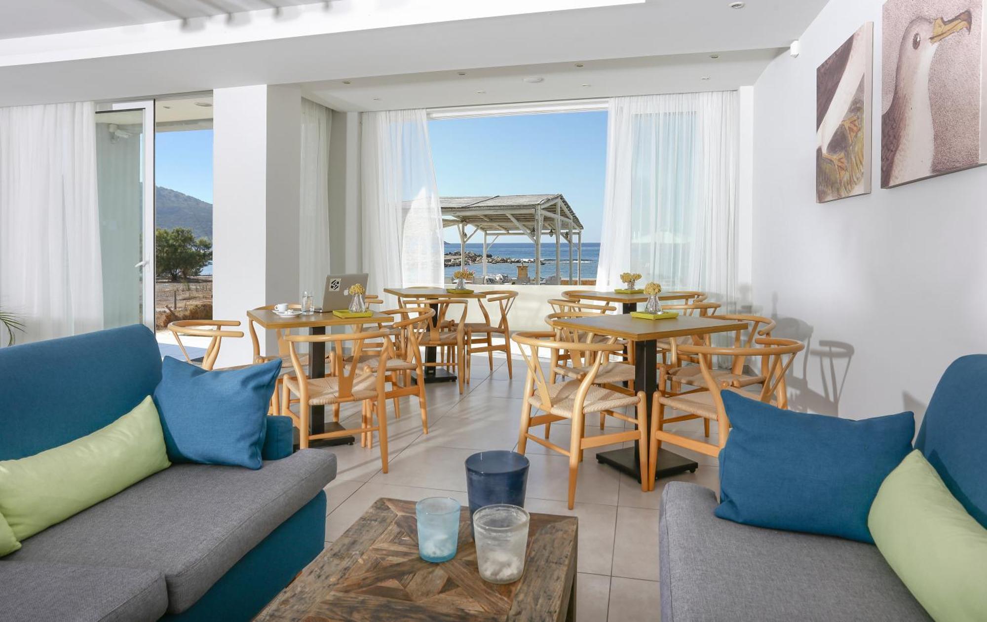 Aparthotel Artina Marathópolis Zewnętrze zdjęcie